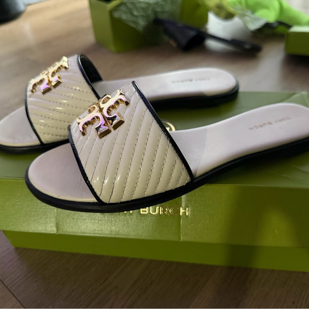 Tory Burch Everly Slide Light Cream Gold Size 8